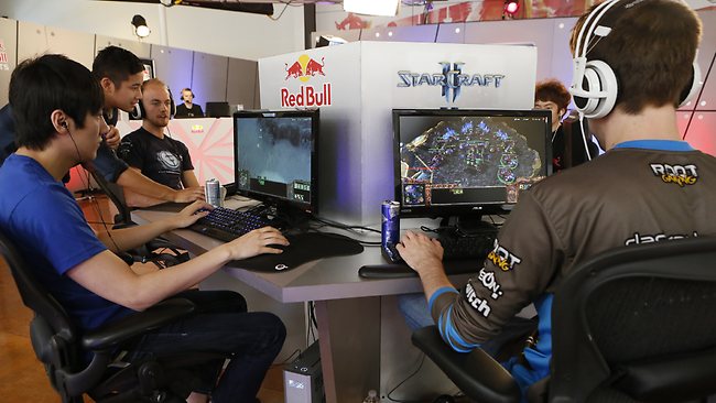 Pro Gamer Training Methods: How Elite Esports Athletes Practice and Compete