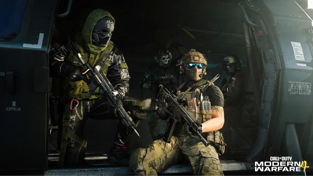 Squad of operators equipped with close-quarters weapons in Call of Duty: Modern Warfare 4 multiplayer