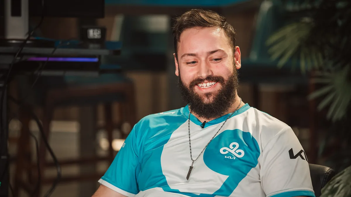 APA Cloud9 jersey