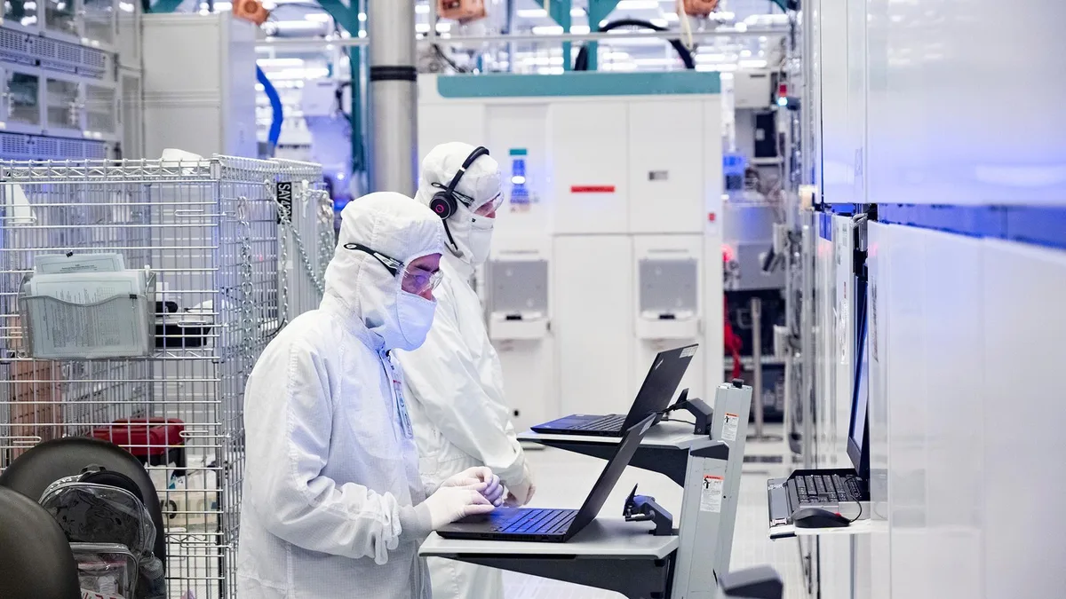Intel cleanroom engineers as Intel shifts production capacity from consumer PCs to Xeon server CPUs
