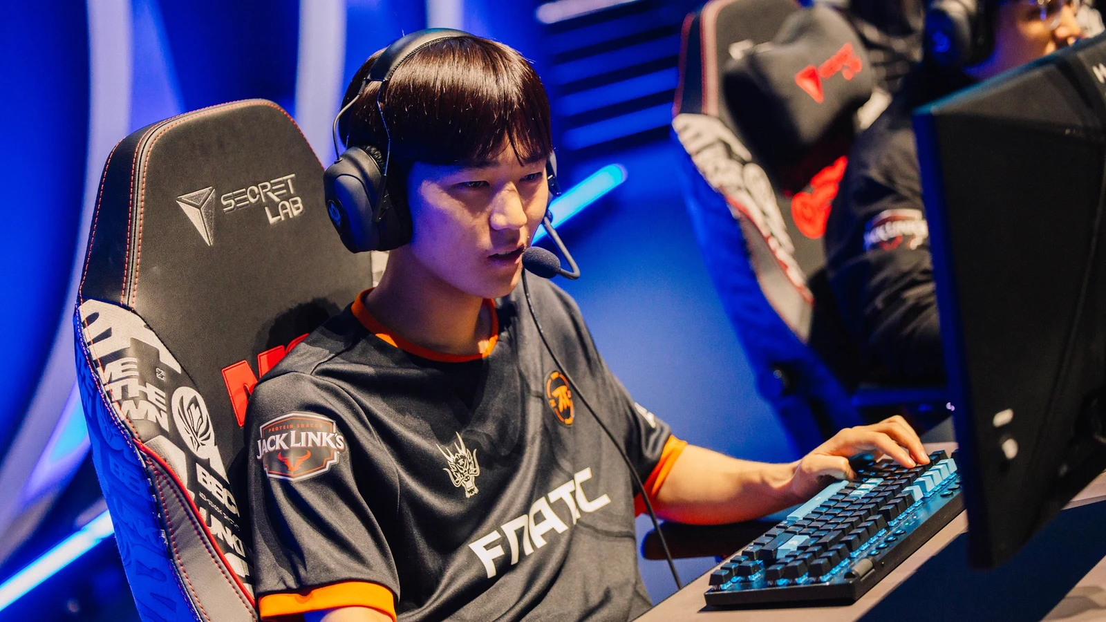 South Korean support Jun reunites with jungler Razork on Team Heretics for the LEC 2027 League of Legends season